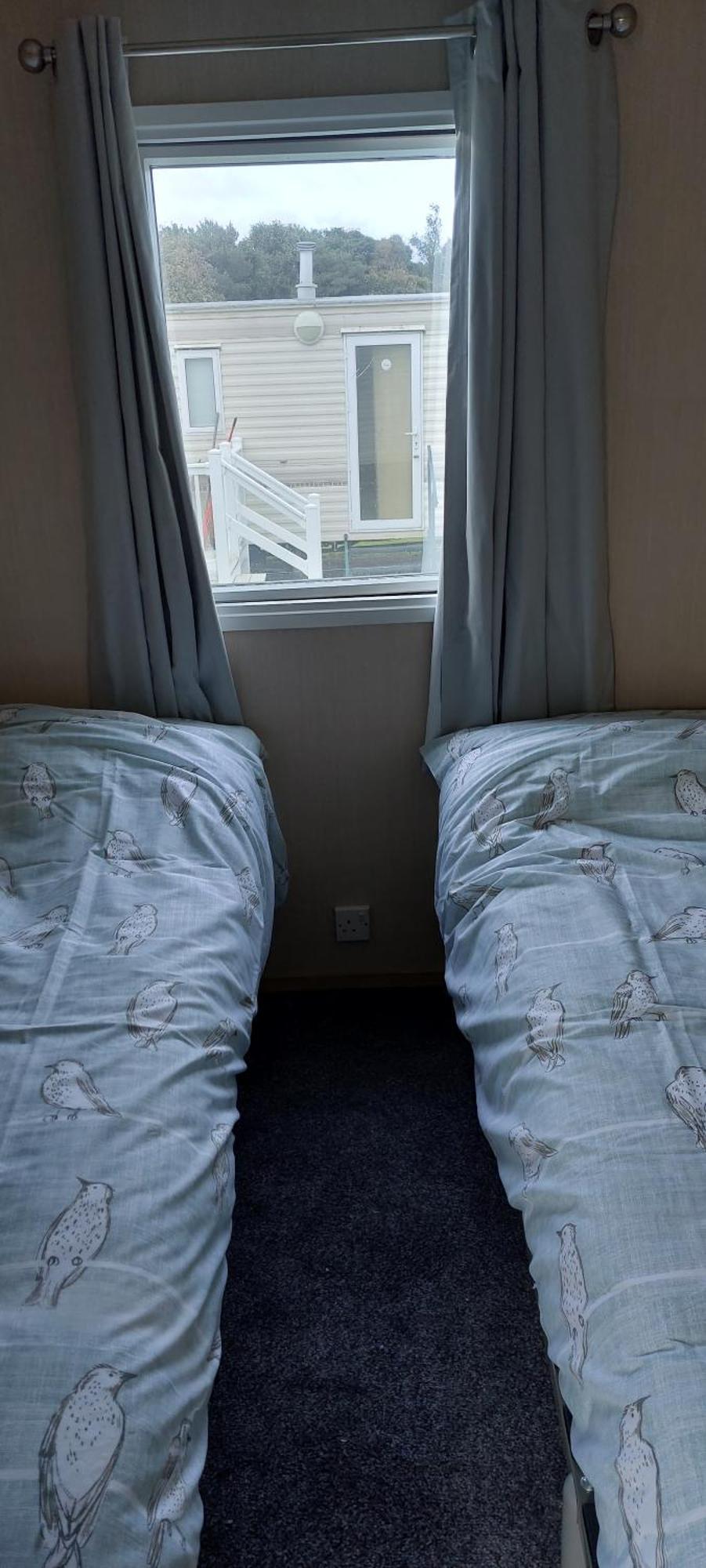 Bird'S Bay Cresswell Towers Hotel Bagian luar foto